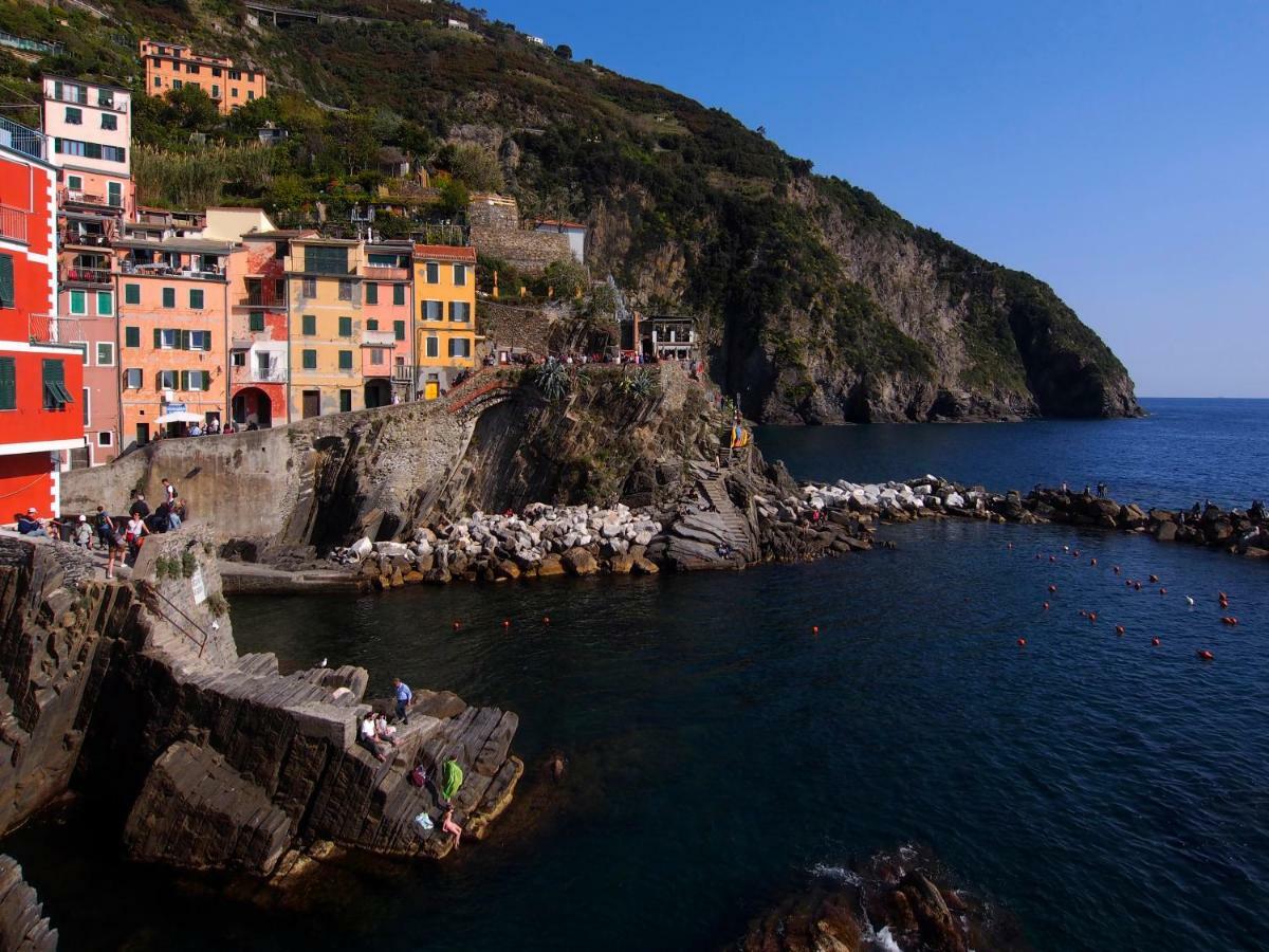 Agave Room Rental Riomaggiore Bagian luar foto