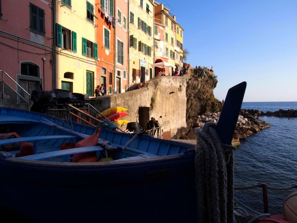 Agave Room Rental Riomaggiore Bagian luar foto