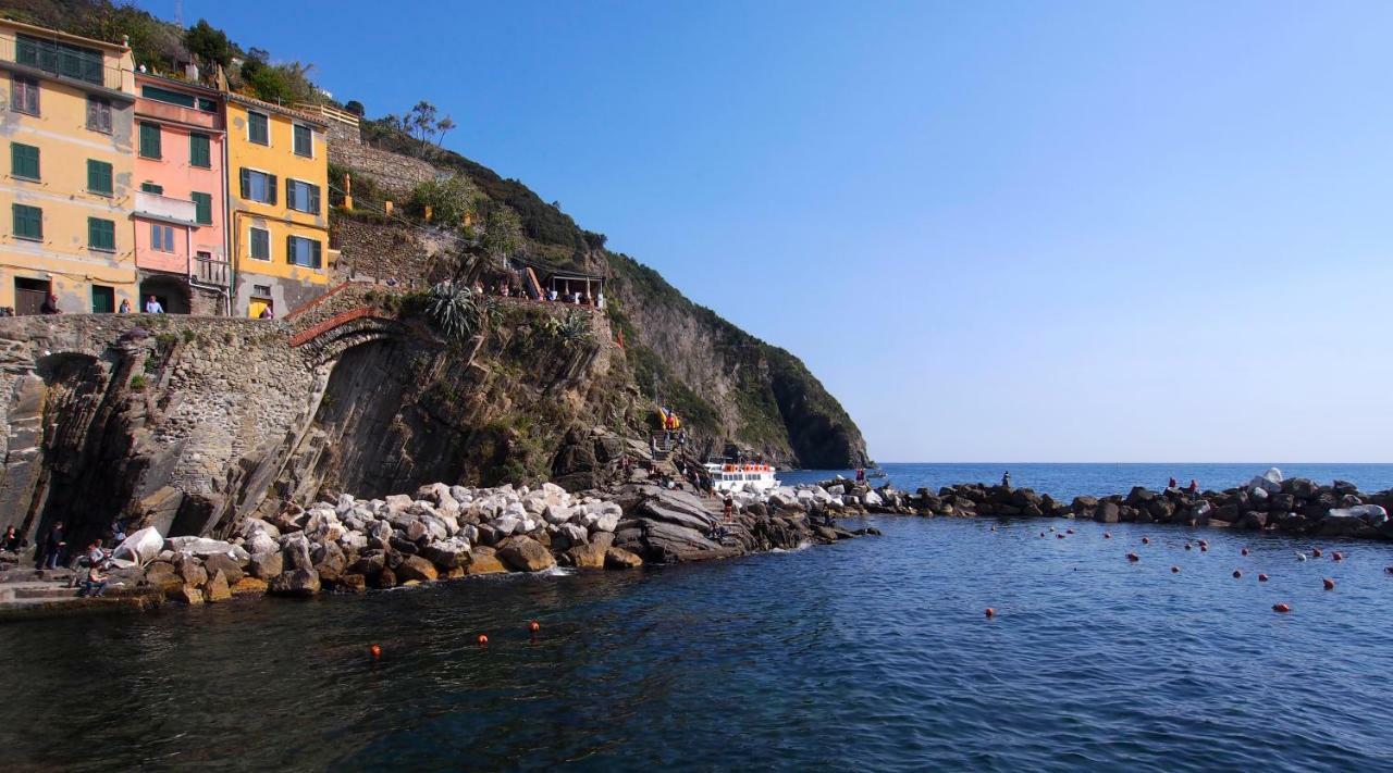Agave Room Rental Riomaggiore Bagian luar foto