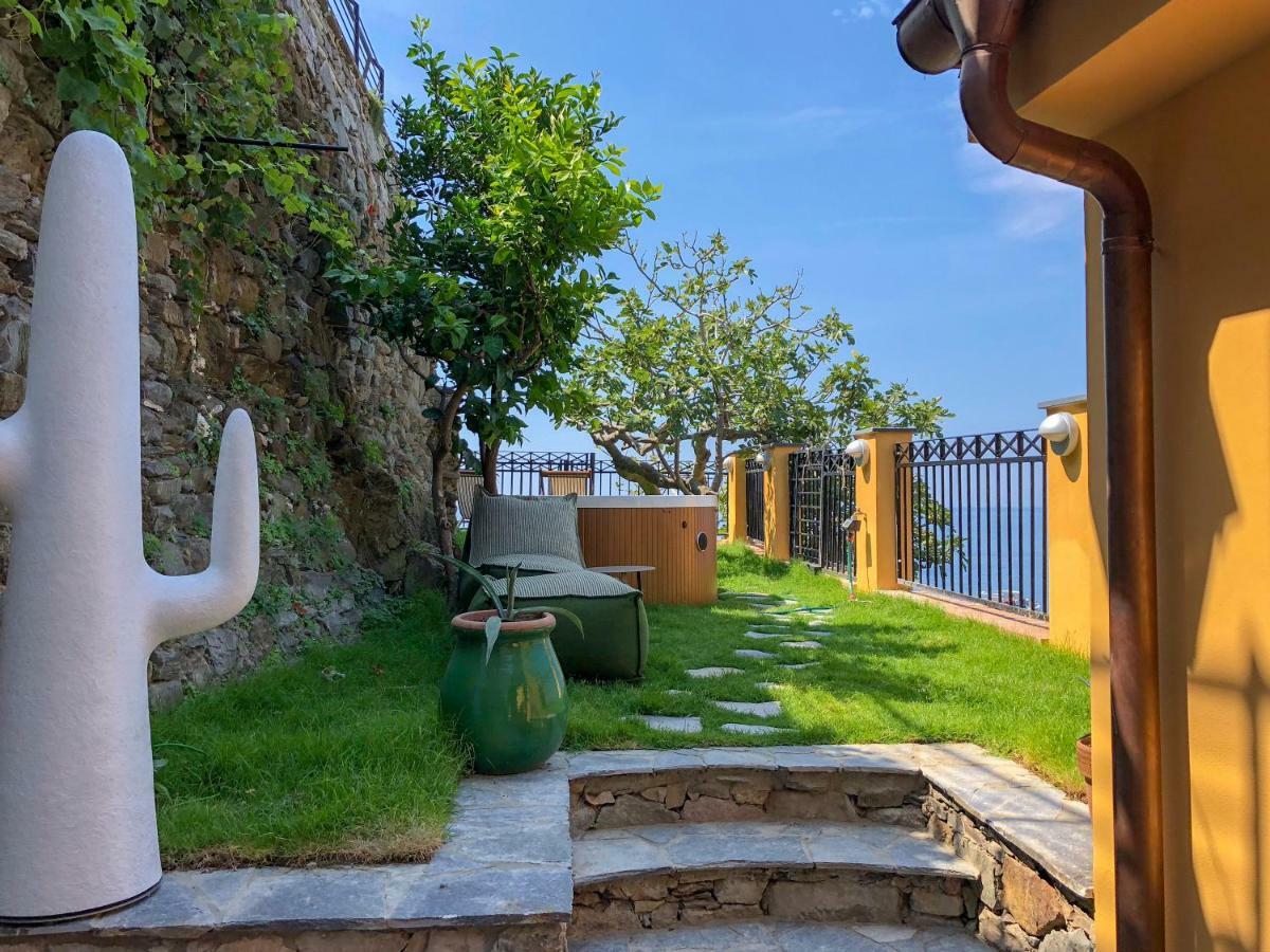 Agave Room Rental Riomaggiore Bagian luar foto