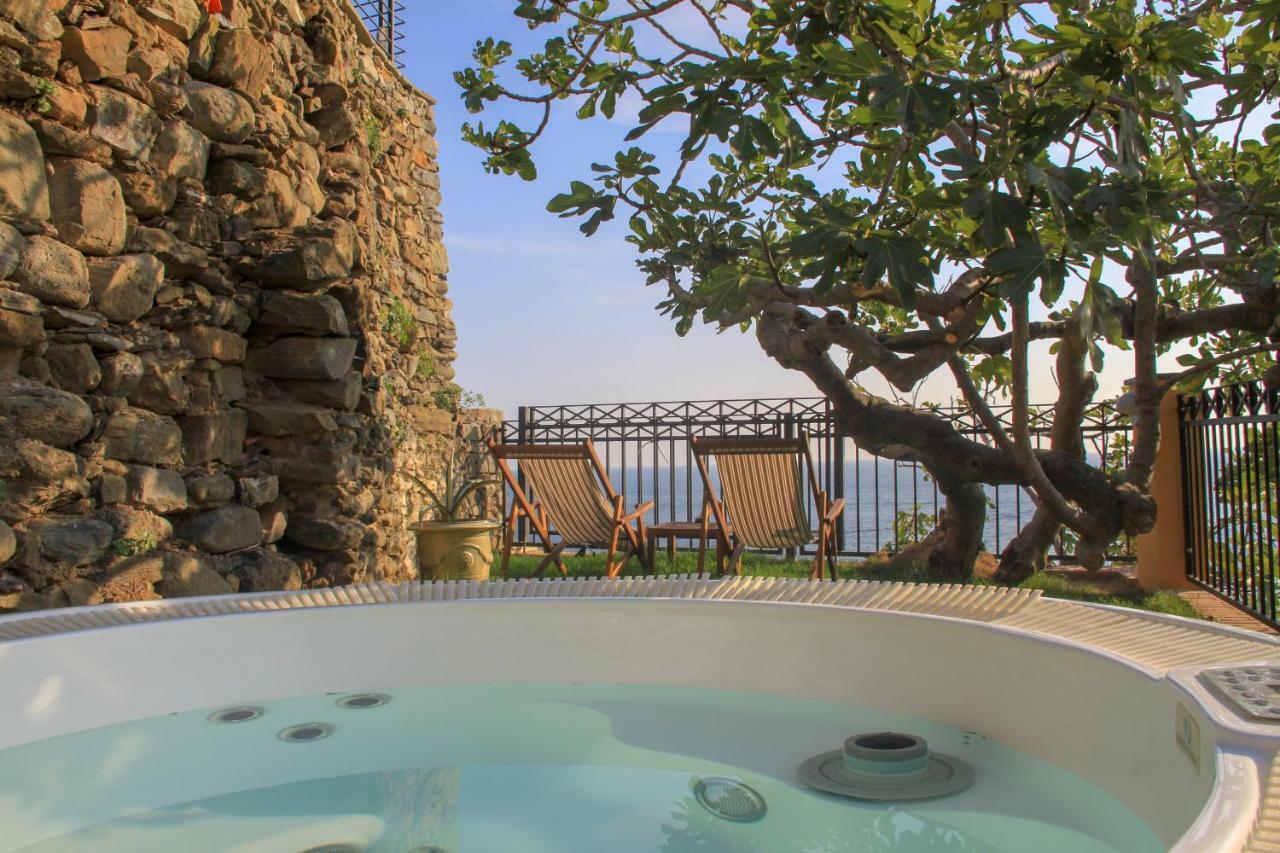 Agave Room Rental Riomaggiore Bagian luar foto